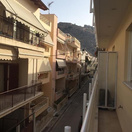 Open Concept 1 Bedroom Apartment 纳夫普利翁 外观 照片