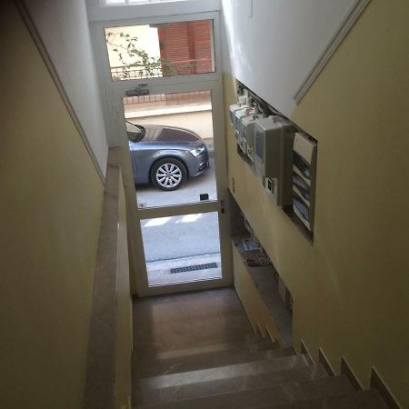 Open Concept 1 Bedroom Apartment 纳夫普利翁 外观 照片
